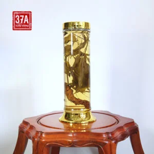 Rượu Sâm Ngọc Linh tự nhiên 15 năm 0.7kg