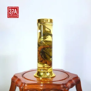 Rượu Sâm Ngọc Linh tự nhiên 18 năm 0.7kg